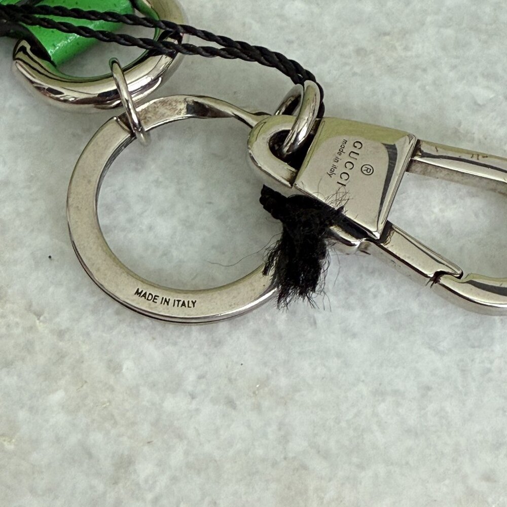 GUCCI‎ GG Embossed Leather Metal Bag Charm Key Chain Green 625607 NWT - Picture 6 of 11